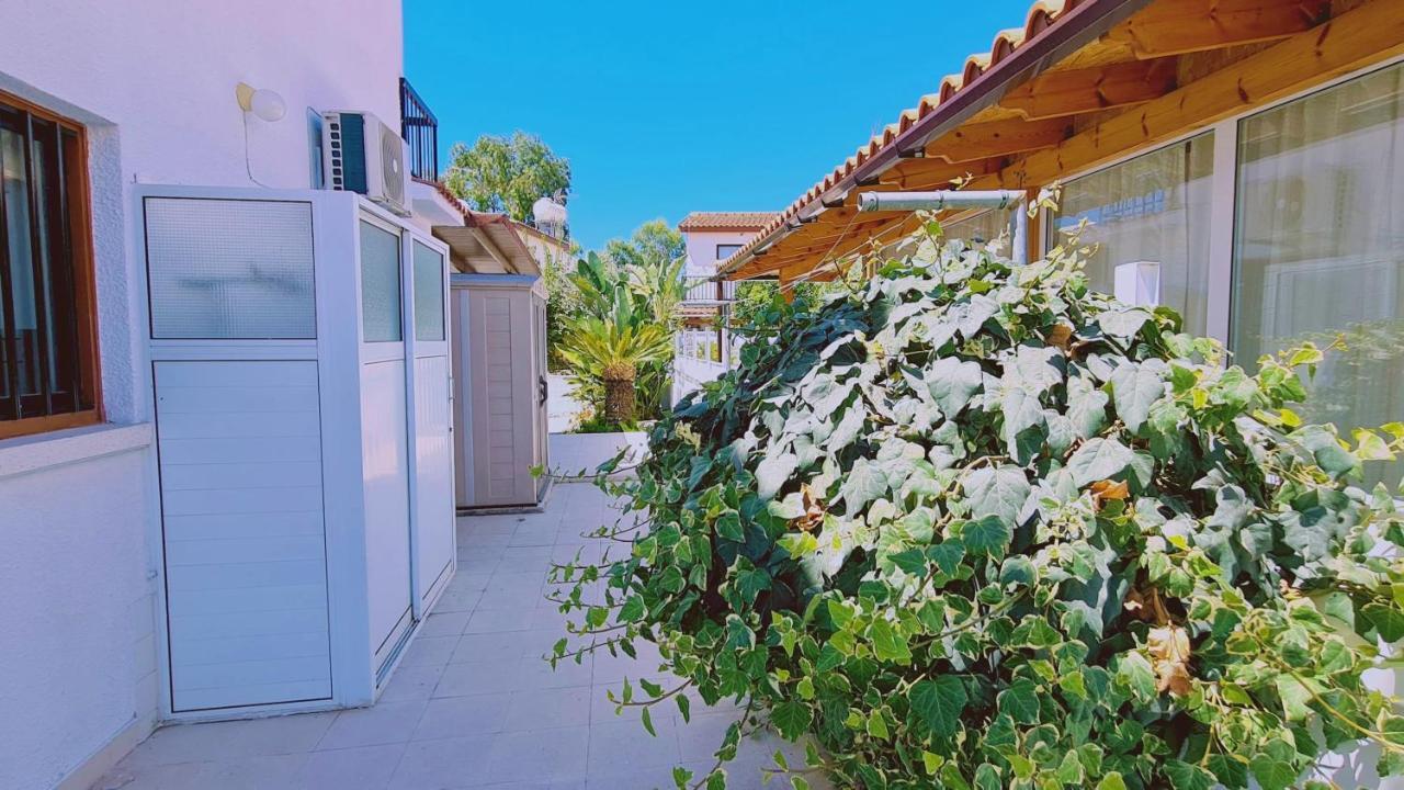 STAY Sea Gem House Meneou Exterior foto